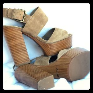 ALDO strap platforms